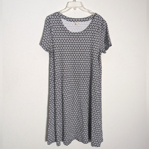 Talbots Dresses & Skirts - Talbots Womens Tee Shirt Dress Floral Flower Relaxed Casual Comfy Neutral Medium